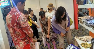 Klompen Tlogomas Tarik Minat Wisatawan Jepang Klompen Tlogomas Tarik Minat Wisatawan Jepang