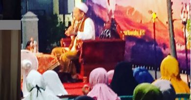 Pengajian Umum Peringatan Maulid Nabi Muhammad SAW Pengajian Umum Peringatan Maulid Nabi Muhammad SAW